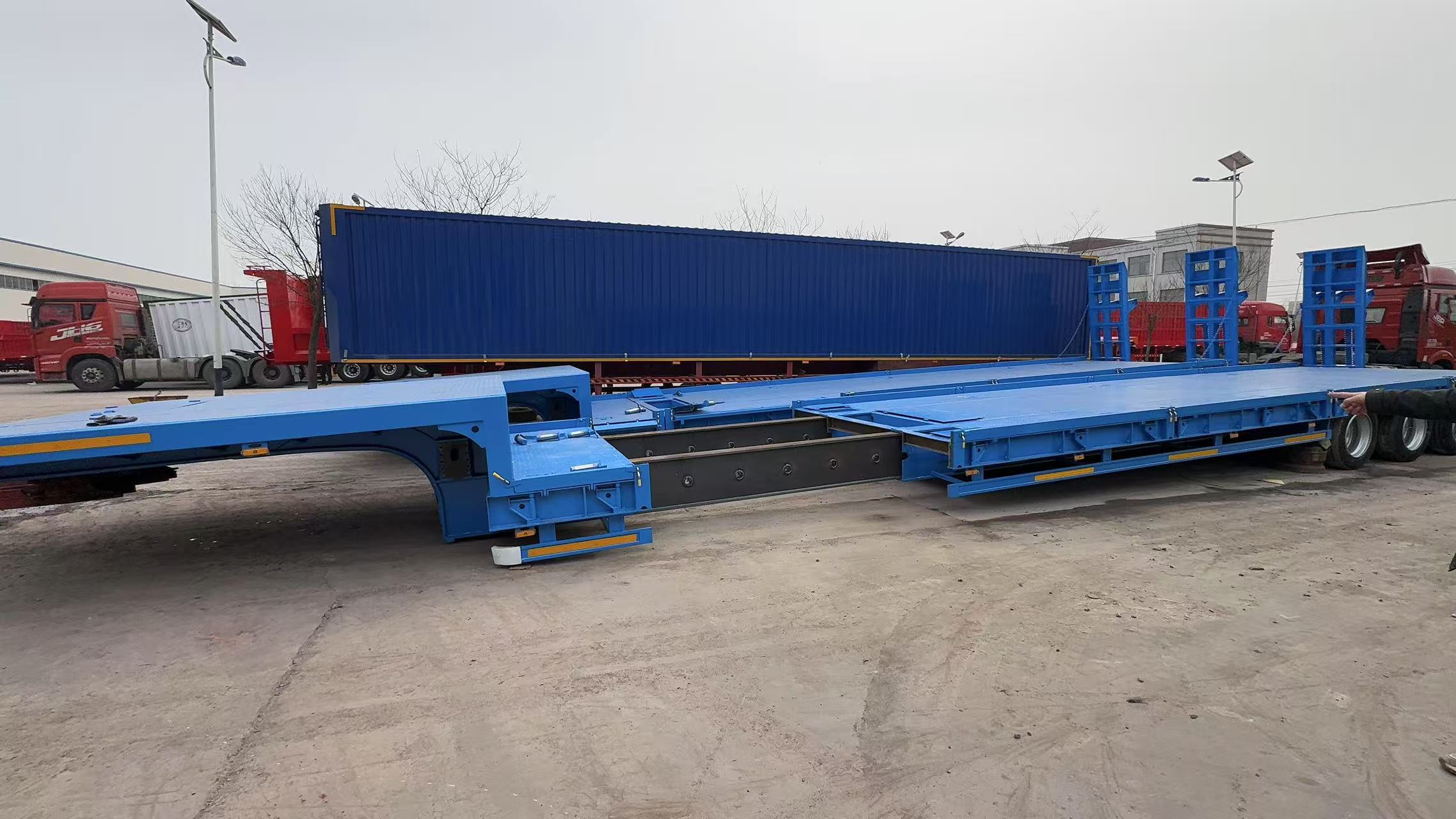 extendable lowboy trailer