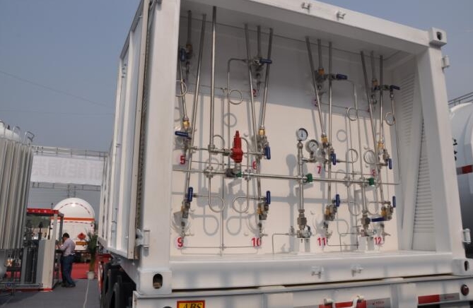 40Ft CNG Tank Trailer for Sale – Image 4
